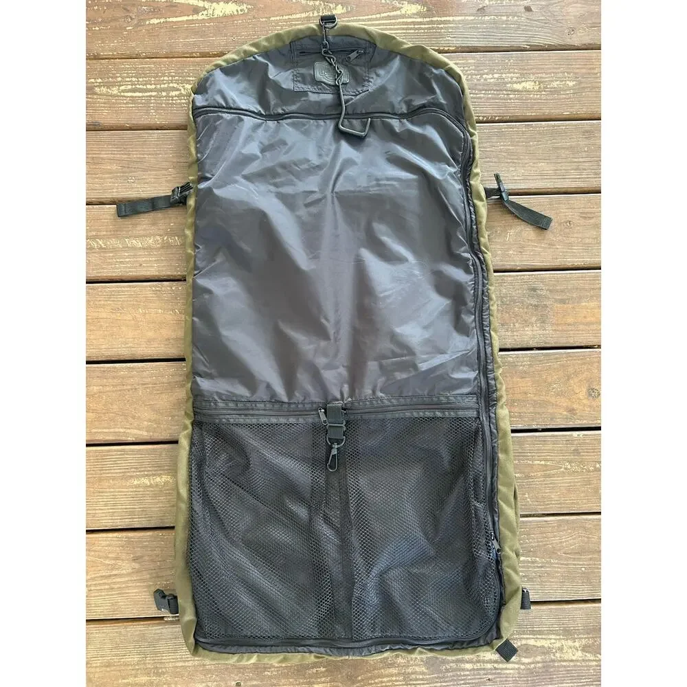 Kelty Pangaea Convertible Garment Bag Travel Luggage Tri Fold Green Zip Pockets